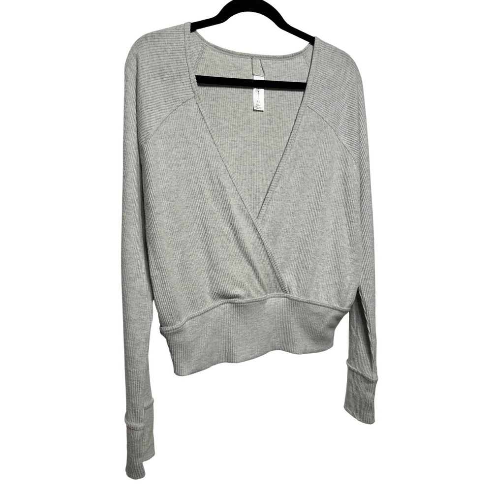 Spiritual Gangster Ribbed Wrap Front Pullover Thumbhole Top Light Gray Size XL